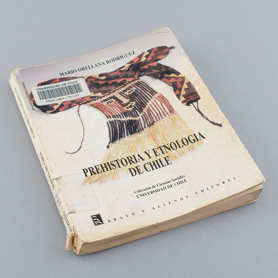 Mario Orellana, Prehistoria y Etnología de Chile, 1994.